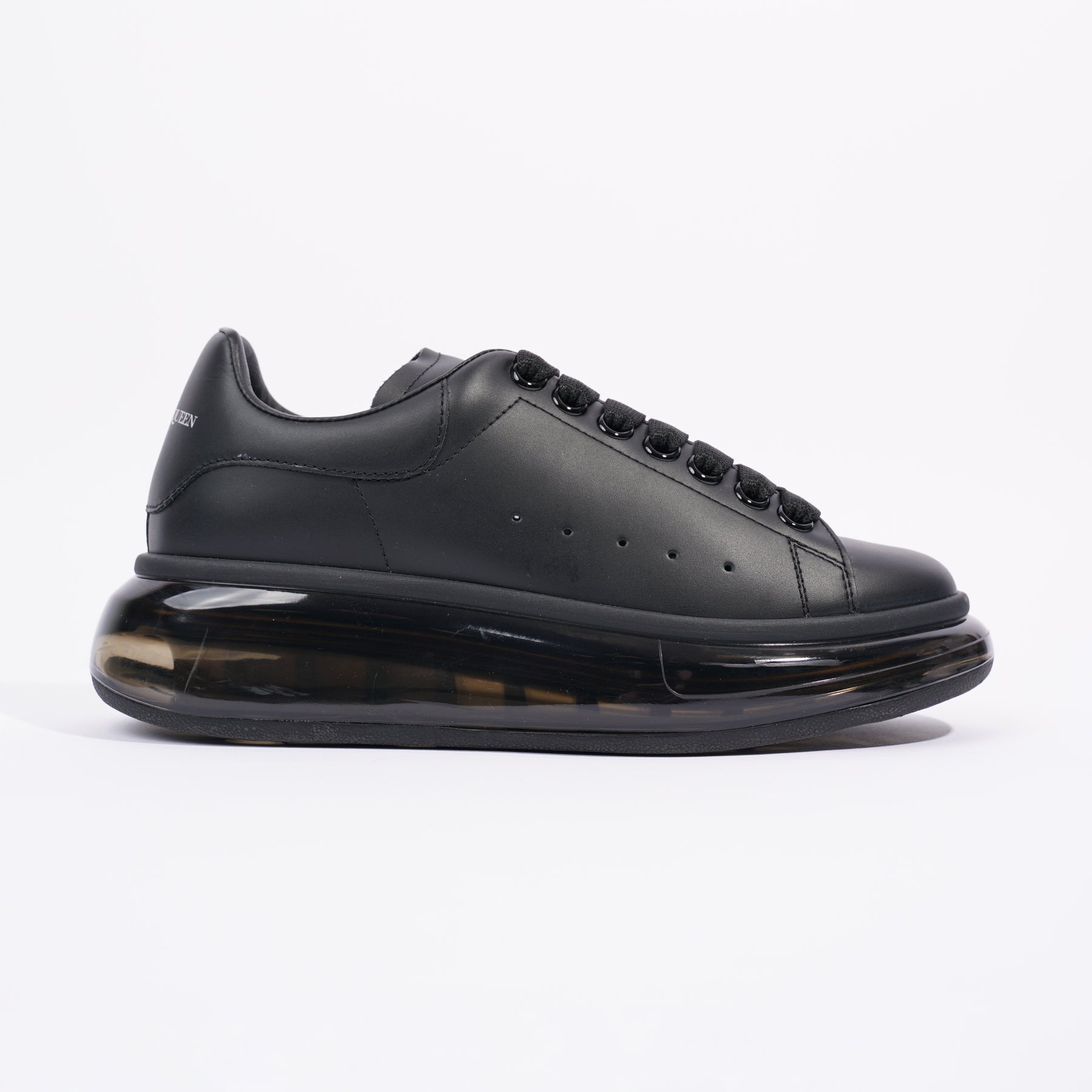 ▷ Alexander McQueen Black or blue velvet tail sneakers for men, US  sizes7-12 - CENTRO COMERCIAL CASTELLANA 200 ◁